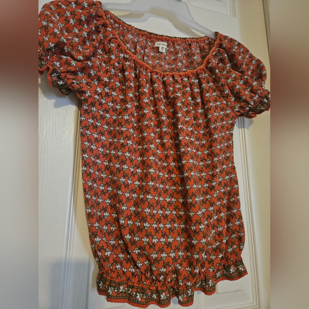 Max Studio puff Sleeve top